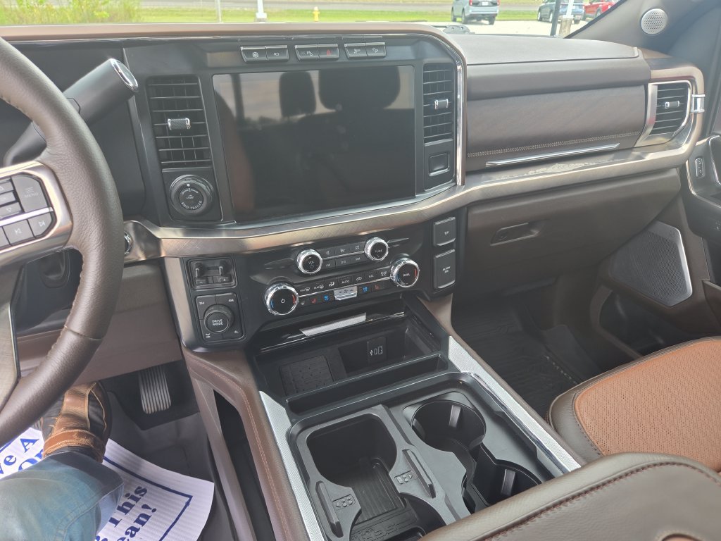 Used 2024 Ford F250 King Ranch AWD/4WD image 9