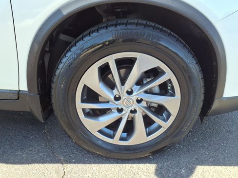 Used 2015 Nissan Rogue SL FWD image 9