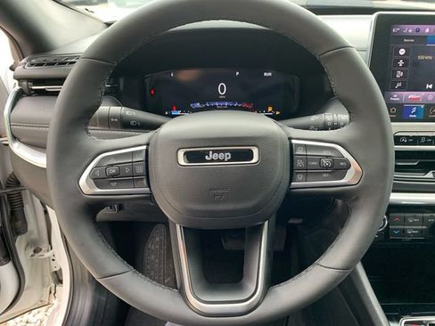 Used 2023 Jeep Compass High Altitude AWD/4WD image 20