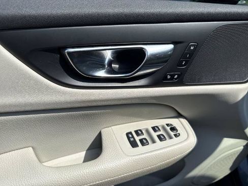 Used 2021 Volvo S60 T5 Momentum w/ Protection Package FWD image 13