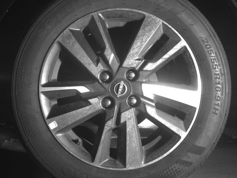 Used 2025 Nissan Versa SV image 14