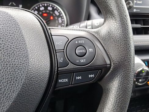 Certified 2022 Toyota RAV4 XLE image 20