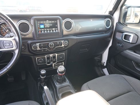 Used 2021 Jeep Wrangler Unlimited Sahara w/ LED Lighting Group image 21