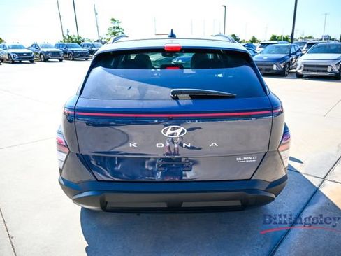 Certified 2024 Hyundai Kona SEL w/ Convenience Package FWD image 4