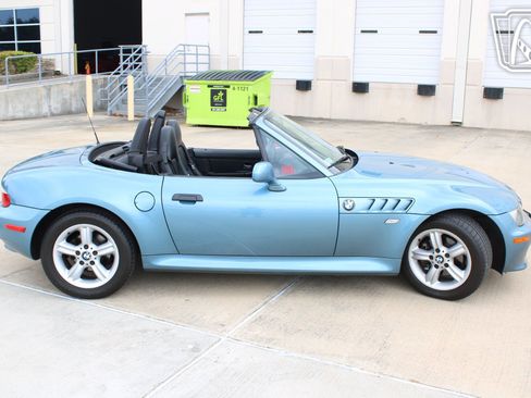 Used 2002 BMW Z3 2.5i RWD image 4