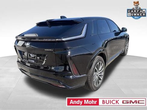 Used 2025 Cadillac Lyriq Sport AWD/4WD image 11