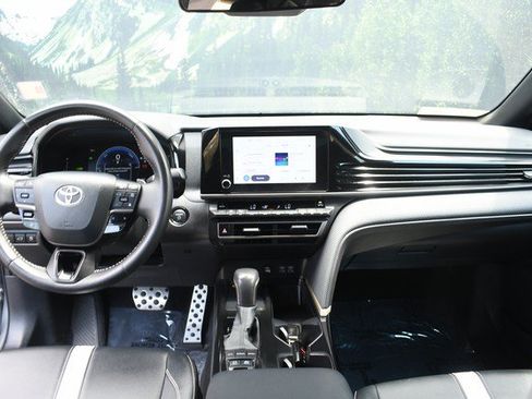 Certified 2025 Toyota Camry SE FWD image 18
