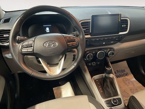 Certified 2023 Hyundai Venue SEL image 13