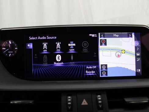 Used 2019 Lexus ES 350 w/ Premium Package image 48