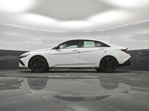 New 2026 Hyundai Elantra SEL Sport FWD image 34