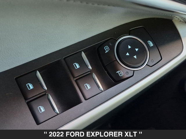 Used 2022 Ford Explorer XLT w/ Equipment Group 202A AWD/4WD image 11