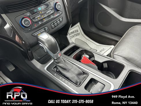 Used 2018 Ford Escape Titanium w/ Ford Safe & Smart Package image 29