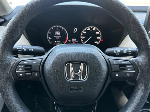 Certified 2026 Honda HR-V LX image 25