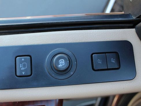 Used 2011 Ford F350 King Ranch w/ FX4 Off Road Pkg image 26