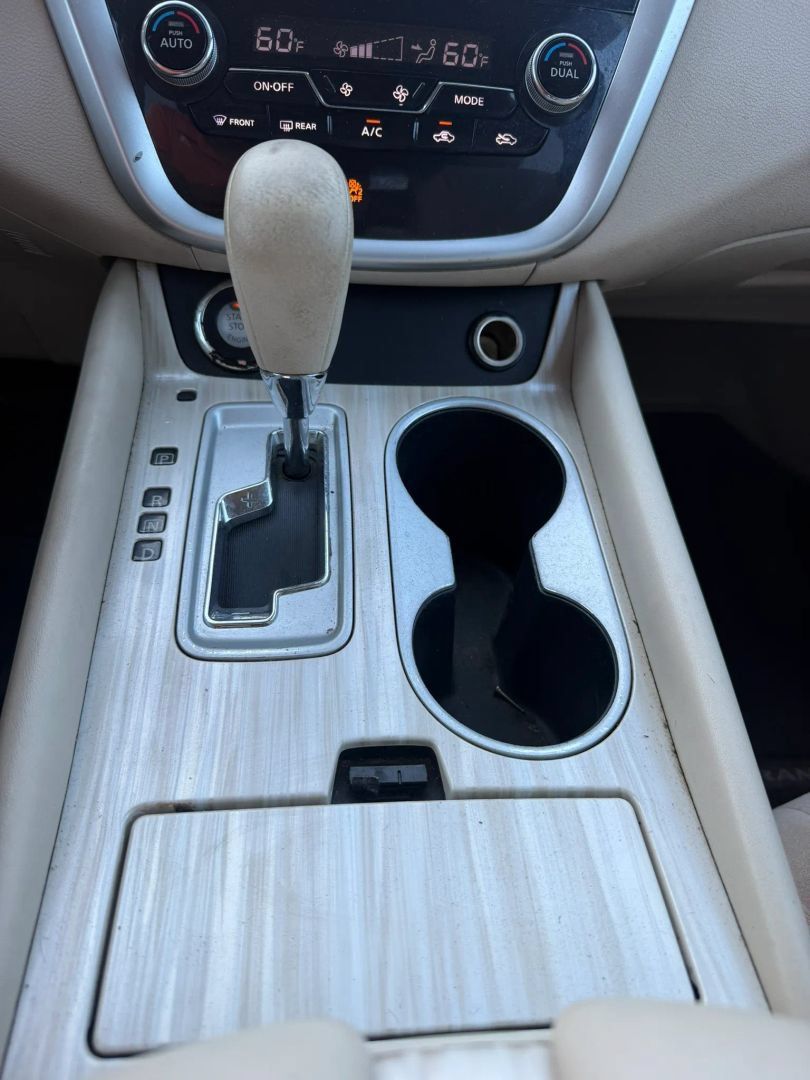 Used 2015 Nissan Murano S FWD image 26