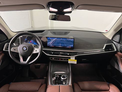 New 2026 BMW X7 xDrive40i w/ Executive Package AWD/4WD image 16