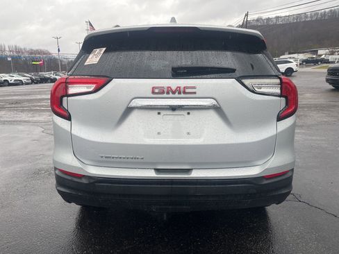 Used 2022 GMC Terrain SLE w/ Driver Convenience Package image 5