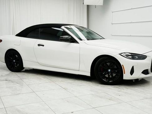 Used 2021 BMW 430i Convertible image 2