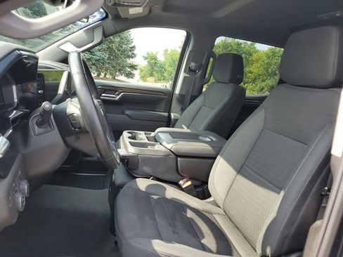 Used 2023 Chevrolet Silverado 1500 LT AWD/4WD image 5