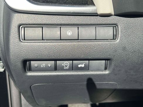 Used 2023 Nissan Rogue SL AWD/4WD image 24