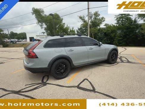 Used 2025 Volvo V90 B6 Cross Country Plus w/ Protection Package Premier AWD/4WD image 9