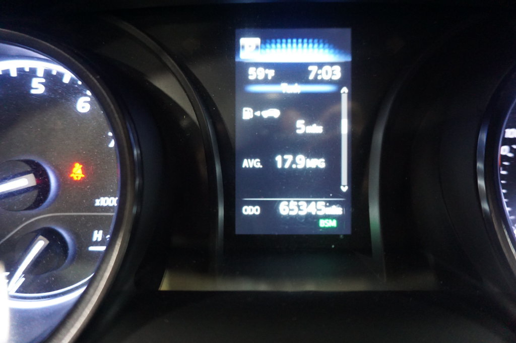 Used 2024 Toyota Camry SE FWD image 7