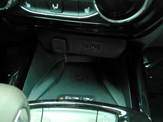 Used 2026 Chevrolet Trax LT w/ Sunroof Package FWD image 42