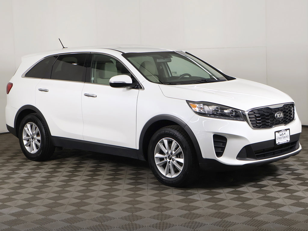 Used 2019 Kia Sorento FWD image 2