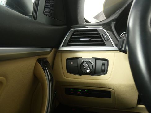 Used 2019 BMW 430i Convertible w/ Convenience Package image 15