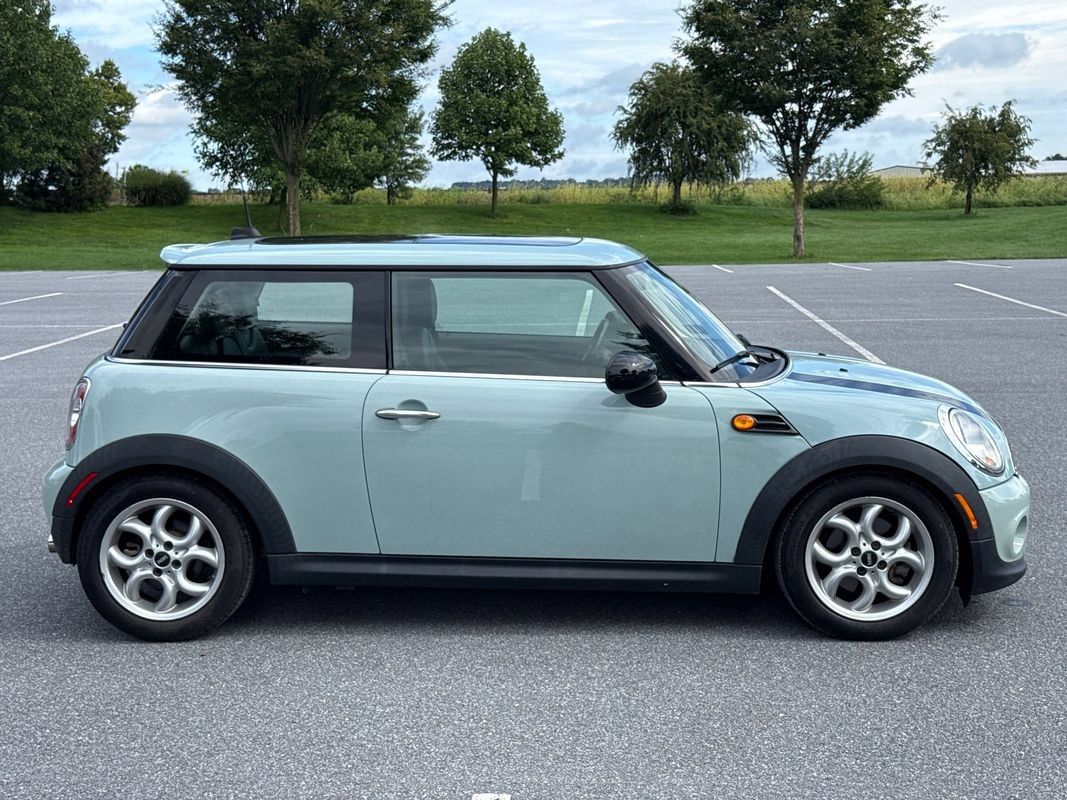 Used 2013 MINI Cooper Hardtop FWD image 9