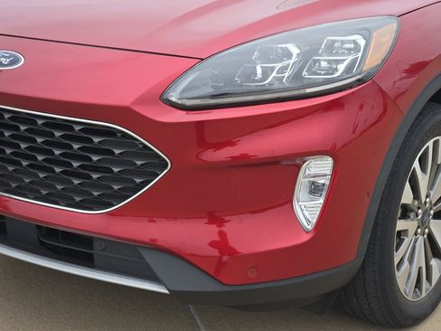 Used 2021 Ford Escape Titanium AWD/4WD image 31