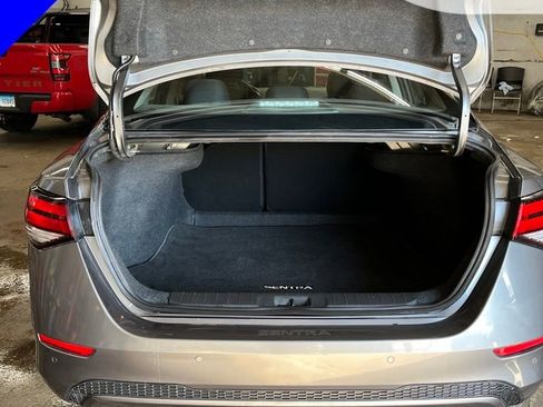 Certified 2021 Nissan Sentra S FWD image 34