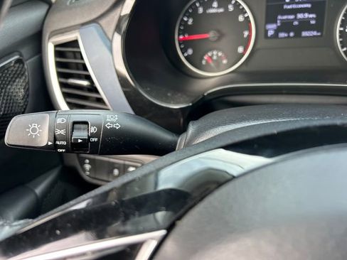 Used 2023 Kia Seltos S w/ Navigation Package image 15