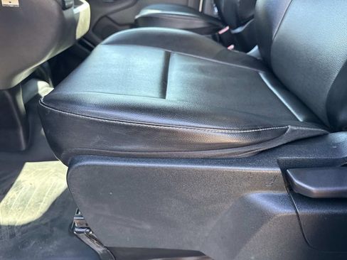 Used 2023 Ford Transit 250 Medium Roof w/ Load Area Protection Package image 18