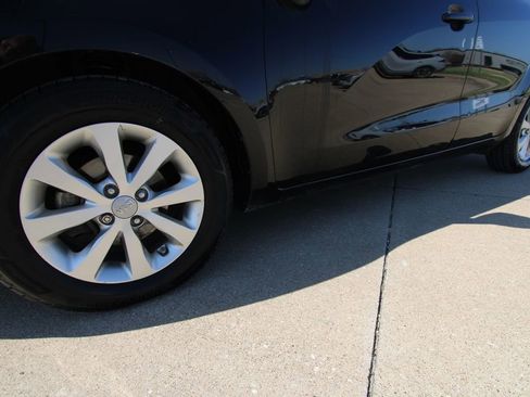 Used 2012 Kia Rio EX w/ Convenience Pkg image 10