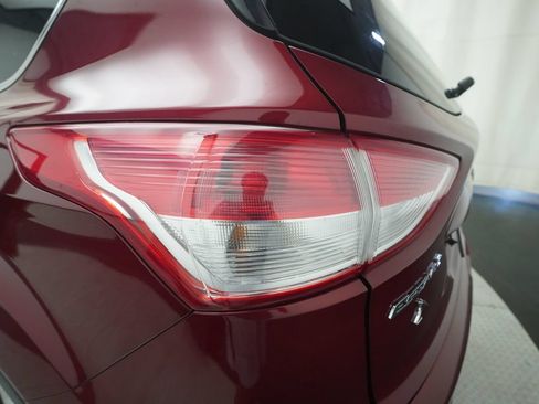 Used 2015 Ford Escape SE w/ Equipment Group 201A FWD image 31