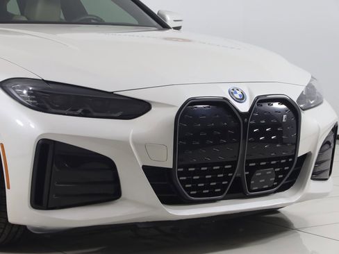 Used 2022 BMW i4 eDrive40 w/ M Sport Package image 47