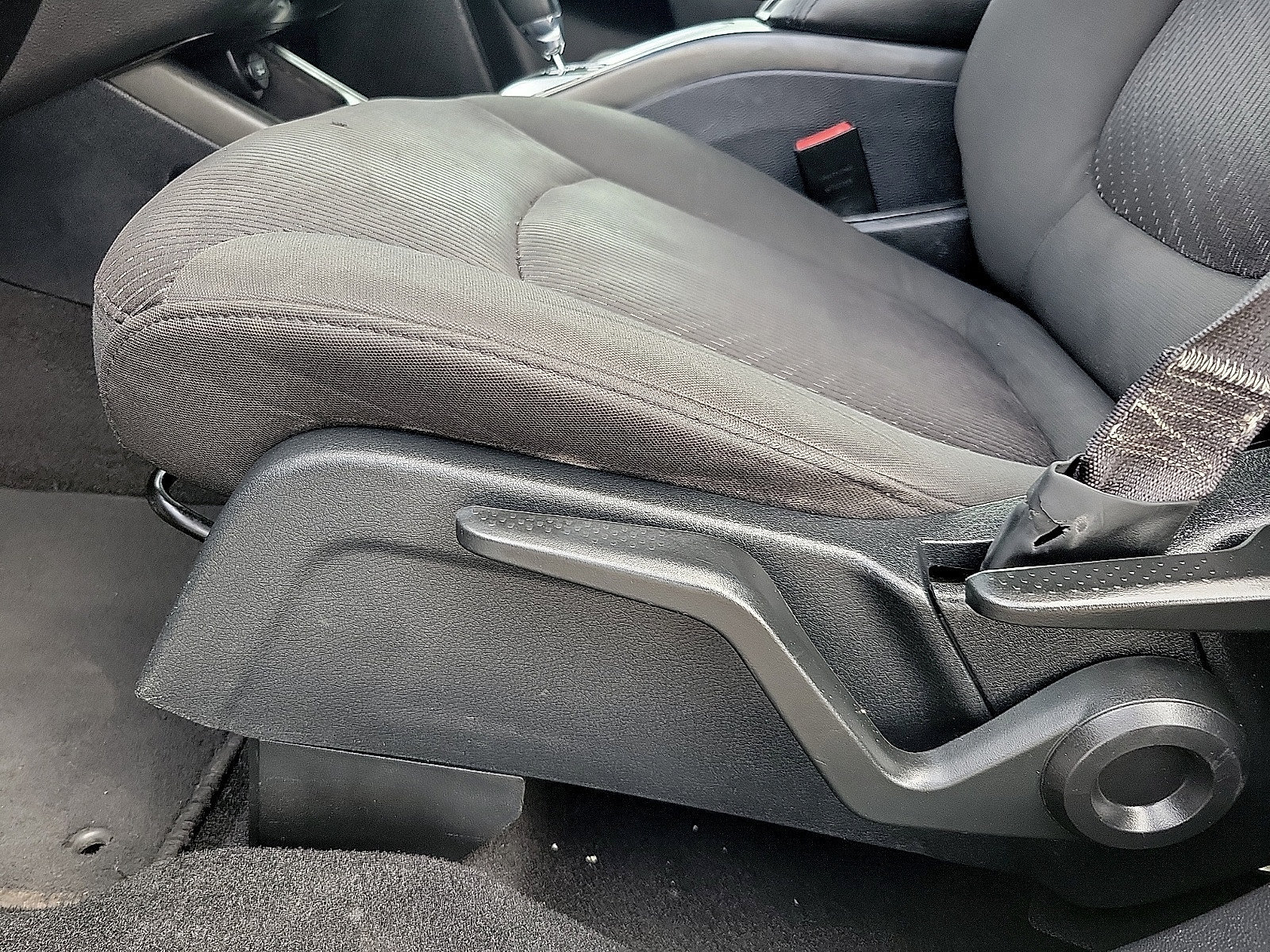 Used 2018 Dodge Journey SE w/ Popular Equipment Group FWD image 11