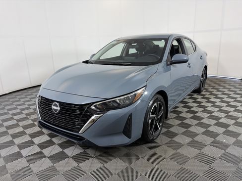 Certified 2025 Nissan Sentra SV FWD image 2