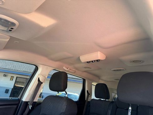 Used 2020 Dodge Journey SE w/ SE Popular Equipment Group image 18