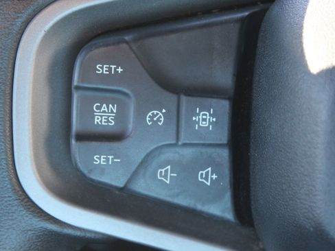 Used 2022 Ford Bronco Wildtrak image 27