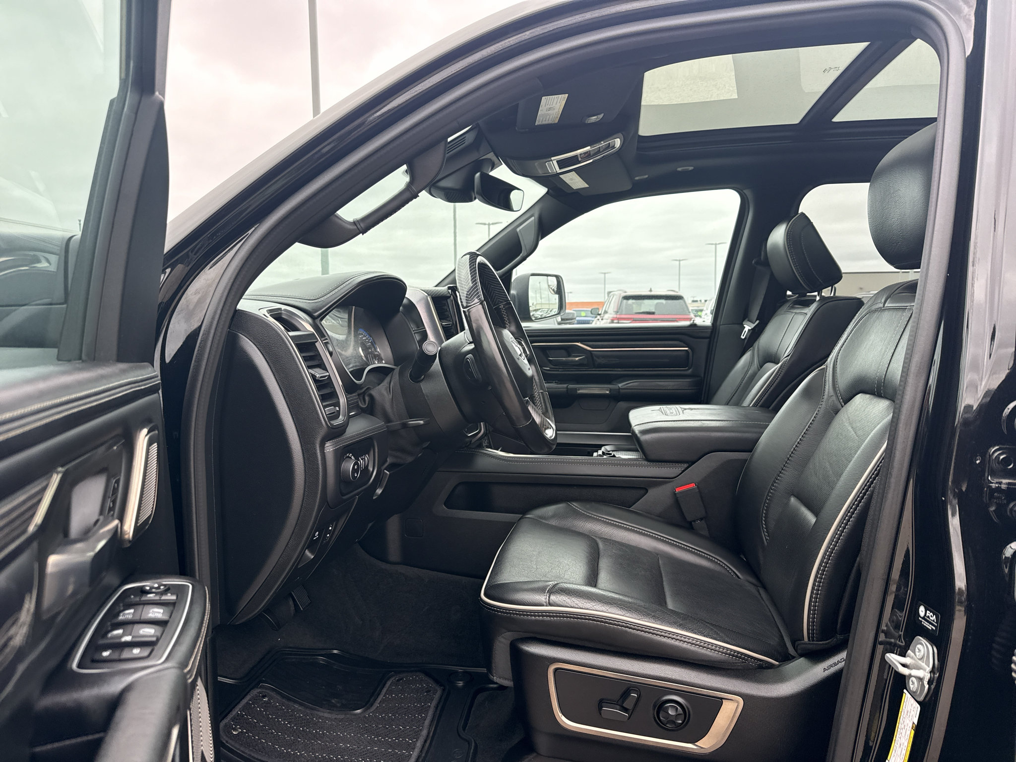 Used 2021 RAM 1500 Limited AWD/4WD image 4