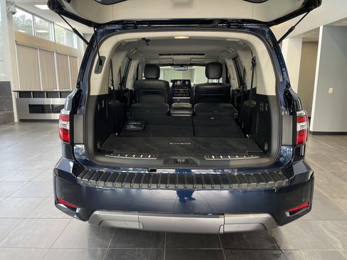 Used 2024 Nissan Armada Platinum w/ Captain's Chairs Package RWD image 42