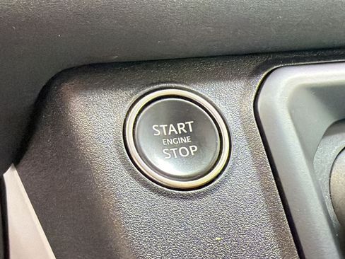 Used 2023 Land Rover Defender 90 S AWD/4WD image 17