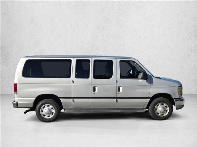 Used 2013 Ford E-350 and Econoline 350 XLT RWD image 4