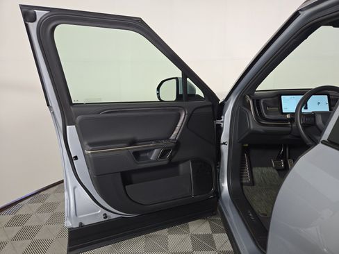 Used 2024 Rivian R1S Adventure AWD/4WD image 16