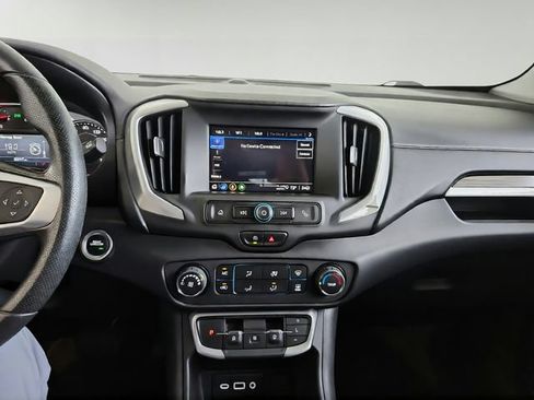 Used 2022 GMC Terrain SLE w/ Elevation Edition FWD image 15