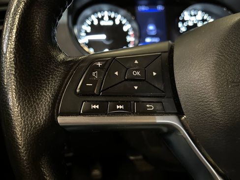 Used 2021 Nissan Rogue Sport SV AWD/4WD image 31