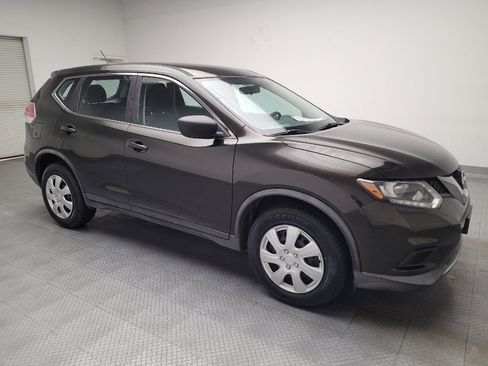 Used 2016 Nissan Rogue S image 11