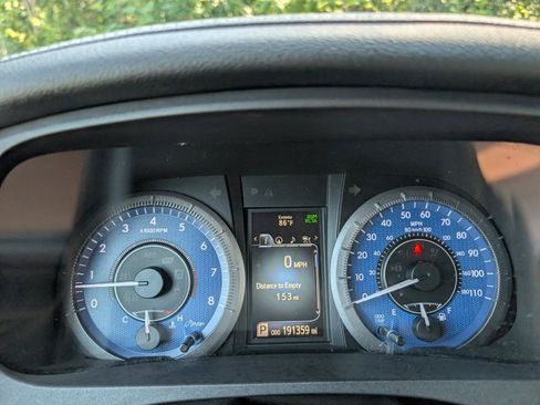 Used 2020 Toyota Sienna XLE Premium AWD/4WD image 15